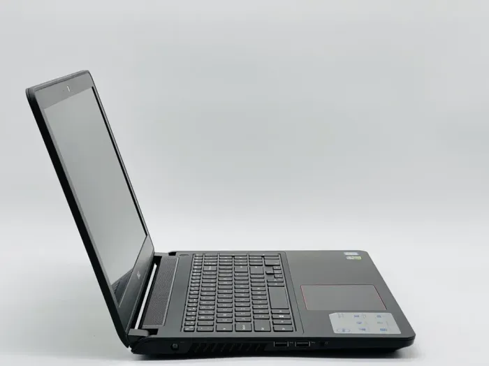 Ігровий ноутбук Dell Inspiron 15-7559 / 15.6" (1920x1080) IPS / Intel Core i5-6300HQ (4 ядра по 2.3 - 3.2 GHz) / 16 GB DDR3 / 480 GB SSD / nVidia GeForce GTX 960M, 4 GB GDDR5, 128-bit / WebCam б/в - зображення 3