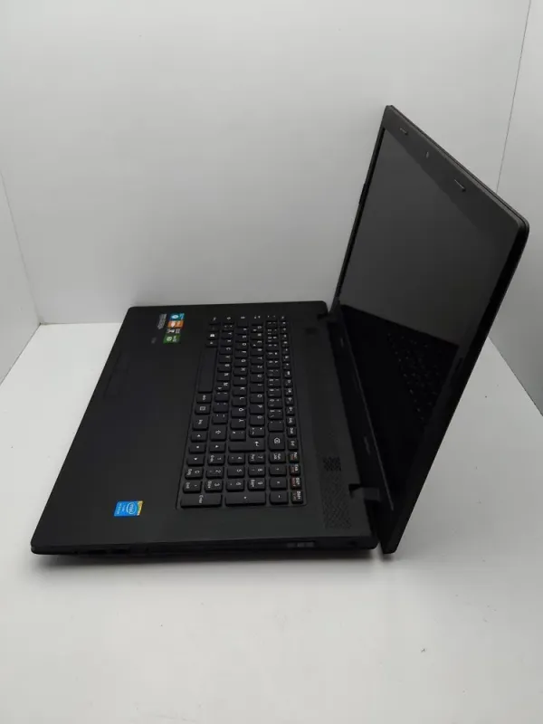 Ноутбук Lenovo G700 / 17.3" (1600x900) TN / Intel Pentium 2020M (2 ядра по 2.4 GHz) / 6 GB DDR3 / 1000 GB HDD / Intel HD Graphics / WebCam б/в - зображення 6