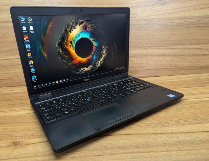 Ноутбук Dell Latitude 5580 / 15.6" (1920x1080) IPS / Intel Core i5-7300U (2 (4) ядра по 2.6 - 3.5 GHz) / 8 GB DDR4 / 240 GB SSD / Intel HD Graphics 620 / WebCam / TouchID / Windows 10 б/в - зображення 4