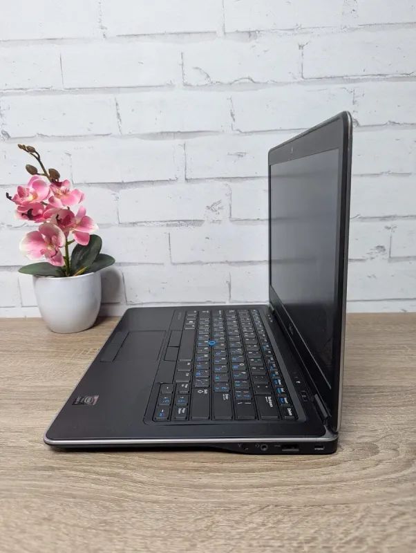 Ноутбук Б-клас Dell Latitude E7440 / 14" (1366x768) TN / Intel Core i5-4310U (2 (4) ядра по 2.0 - 3.0 GHz) / 8 GB DDR3 / 128 GB SSD / Intel HD Graphics 4400 / WebCam / USB 3.0 б/в - зображення 8