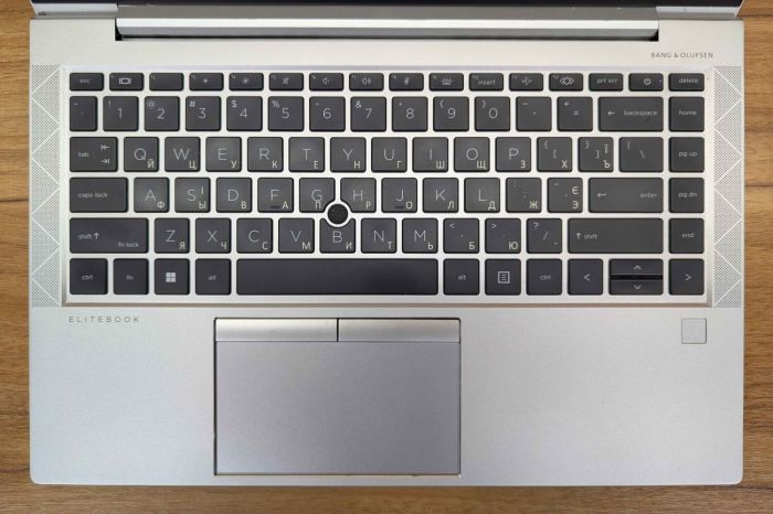 Ультрабук HP EliteBook 840 G8 / 14" (1920x1080) IPS / Intel Core i7-1185G7 (4 (8) ядра по 3.0 - 4.8 GHz) / 16 GB DDR4 / 512 GB SSD / Intel Iris Xe Graphics / WebCam / Fingerprint / Windows 11 б/в - зображення 3