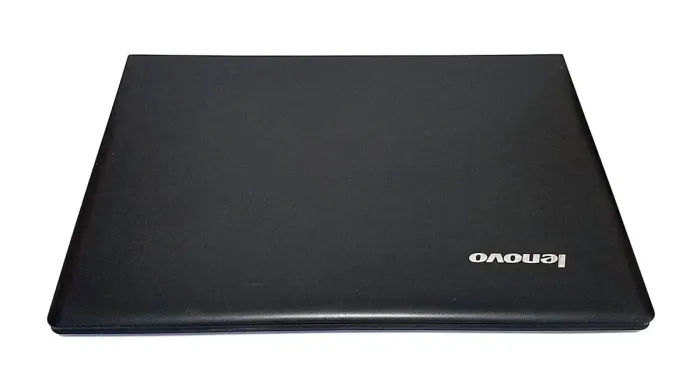 Ноутбук Lenovo IdeaPad 300-17ISK / 17.3" (1600x900) TN / Intel Core i3-6100U (2 (4) ядра по 2.3 GHz) / 8 GB DDR3 / 240 GB SSD / Intel HD Graphics 520 / WebCam / Win 10 Home б/в - зображення 5