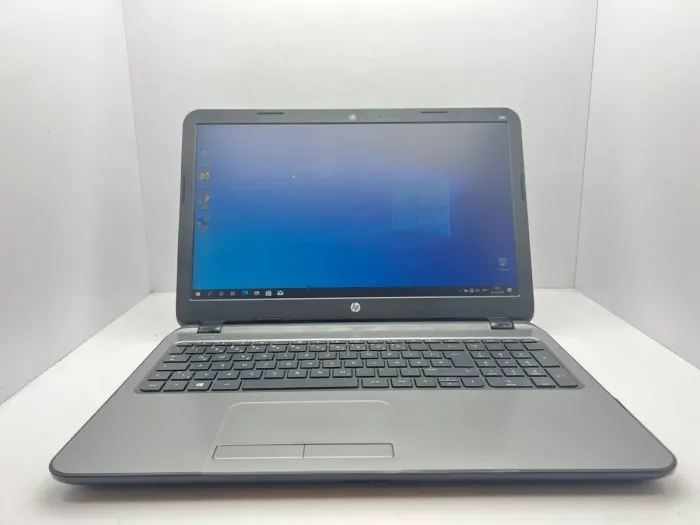 Ноутбук HP 250 G3 / 15.6" (1366x768) TN / Intel Celeron N2840 (2 ядра по 2.16 - 2.58 GHz) / 4 GB DDR3 / 120 GB SSD / Intel HD Graphics / WebCam б/в - зображення 2