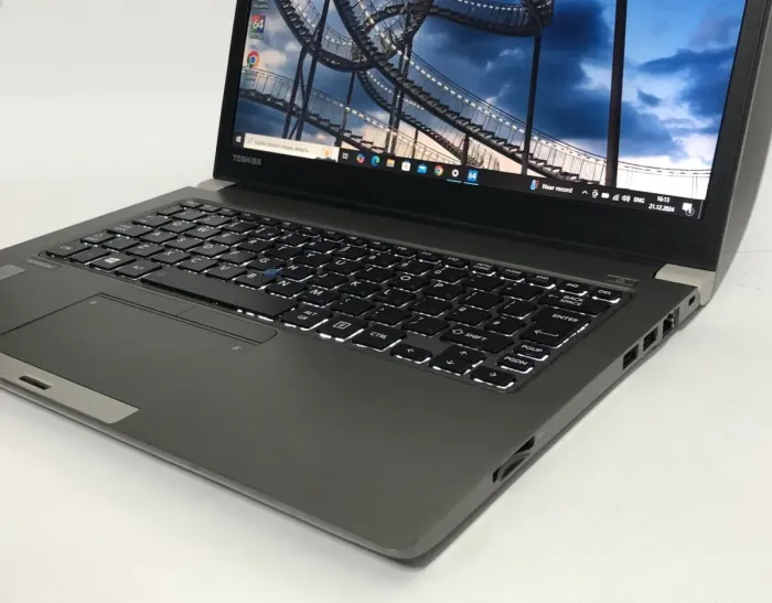 Ультрабук Б-клас Toshiba Portege Z30-B / 13.3" (1366x768) TN / Intel Core i5-5200U (2 (4) ядра по 2.2 - 2.7 GHz) / 8 GB DDR3 / 128 GB SSD / Intel HD Graphics 5500 / WebCam / Win 10 Pro б/в - зображення 8