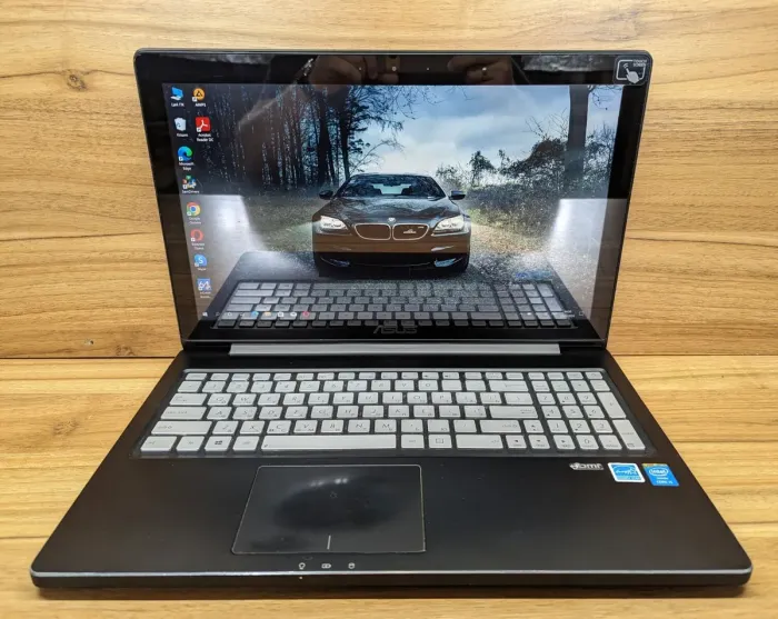 Ноутбук Asus Q501L / 15.6" (1920x1080) IPS Touch / Intel Core i5-4200U (2 (4) ядра по 1.6 - 2.6 GHz) / 8 GB DDR3 / 240 GB SSD / Intel HD Graphics 4400 / WebCam / Windows 10 б/в - зображення 2