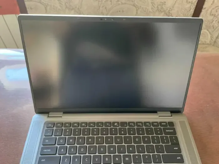 Ультрабук Б-клс Dell Latitude 9510 / 15.6" (1920x1080) IPS / Intel Core i7-10710U (6 (12) ядер по 1.1 - 4.7 GHz) / 16 GB DDR3 / 512 GB SSD / Intel UHD Graphics for 10th Genegation / WebCam б/в - зображення 4