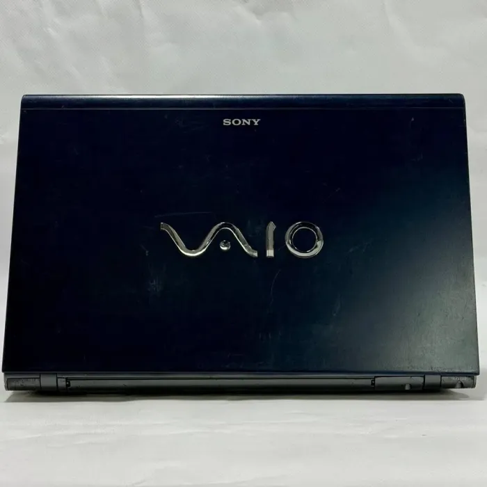 Ноутбук Sony Vaio VPCZ11X9E (PCG-31111M) / 13.1" (1600x900) TN / Intel Core i5-520M (2 (4) ядра по 2.4 - 2.93 GHz) / 8 GB DDR3 / 120 GB SSD / Intel HD Graphics / WebCam / DVD-ROM / Windows 7 б/в - зображення 6
