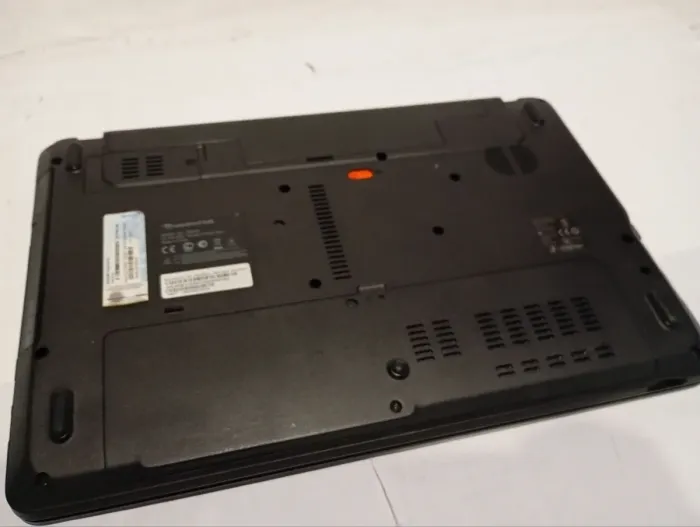 Ноутбук Б-клас Packard Bell EasyNote P5WS0 / 15,6" (1366x768) TN / Intel Pentium B960 (2 ядра по 2,2 ГГц) / 8 ГБ DDR3 / 320 ГБ HDD / nVidia GeForce 610M, 1 ГБ DDR3, 64-біт / Веб-камера / DVD-RW / АКБ не тримає заряд б/в - зображення 7