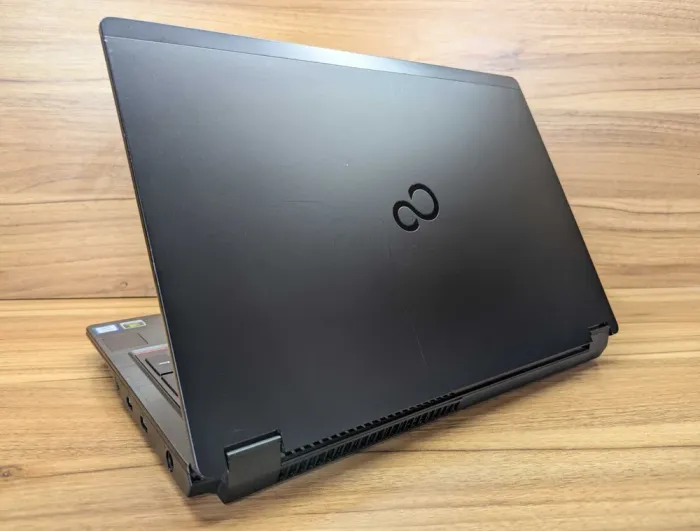 Мобільна робоча станція Б-клас Fujitsu Celsius H780 / 15.6" (1920x1080) IPS / Intel Core i7-8750H (6 (12) ядер по 2.2 - 4.1 GHz) / 32 GB DDR4 / 512 GB SSD / nVidia Quadro P600, 4 GB GDDR5, 128-bit / WebCam / HDMI / Windows 10 б/в - зображення 7