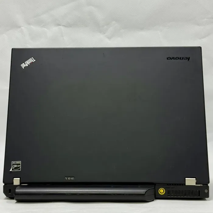 Ноутбук Б-клас Lenovo ThinkPad T400 / 14" (1280x800) TN / Intel Core 2 Duo P8600 (2 ядра по 2.4 GHz) / 4 GB DDR3 / 160 GB HDD / Mobile Intel 4 Series Express Chipset Family / DVD-ROM б/в - зображення 7