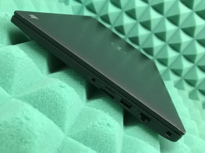 Ультрабук Б-клас Dell Latitude 7480 / 14" (1920x1080) IPS / Intel Core i5-6300U (2 (4) ядра по 2.4 - 3.0 GHz) / 8 GB DDR4 / 256 GB SSD M.2 / Intel HD Graphics 520 / WebCam / HDMI б/в - зображення 8