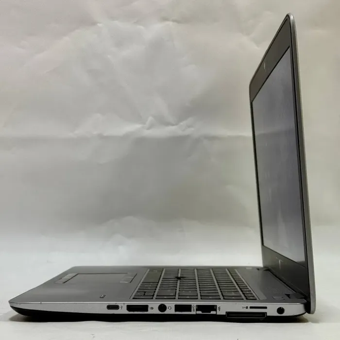 Ультрабук Б-клас HP EliteBook 840 G3 / 14" (1920x1080) TN / Intel Core i5-6300U (2 (4) ядра по 2.4 - 3.0 GHz) / 8 GB DDR4 / 128 GB SSD + 320 GB HDD / Intel HD Graphics 520 / WebCam / Windows 10 Pro б/в - зображення 6