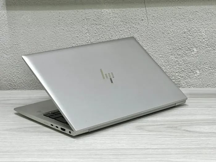 Ультрабук HP EliteBook 835 G8 / 13.3" (1920x1080) IPS / AMD Ryzen 5 Pro 5650U (6 (12) ядер по 2.3 - 4.2 GHz) / 16 GB DDR4 / 256 GB SSD M.2 / AMD Radeon Vega Graphics / WebCam / Win 11 Pro б/в - зображення 7