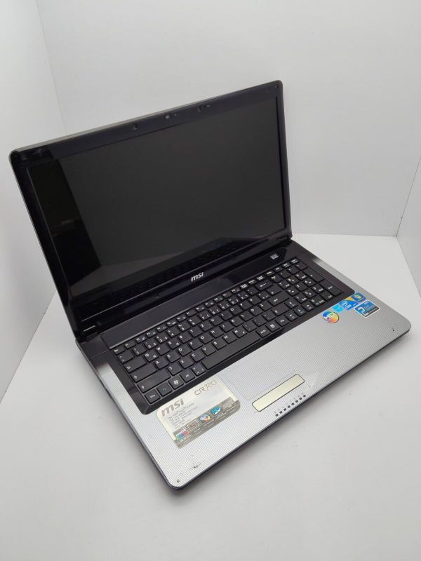 Ноутбук MSI CR720 / 17.3" (1600x900) TN / Intel Core i3-330M (2 (4) ядра по 2.1 - 2.5 GHz) / 6 GB DDR3 / 250 GB HDD / Intel HD Graphics 2000 / WebCam / АКБ не тримає б/в - зображення 4