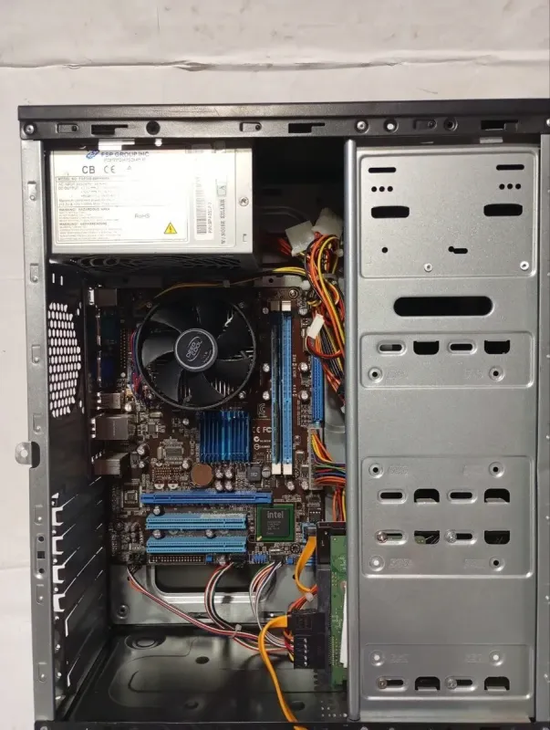 ПК GameMax ET-210-NP Tower / Intel Core 2 Quad Q8300 (4 ядра по 2.5 GHz) / 8 GB DDR3 / 320 GB HDD / Intel HD GMA X4500 / 350W б/в - зображення 5