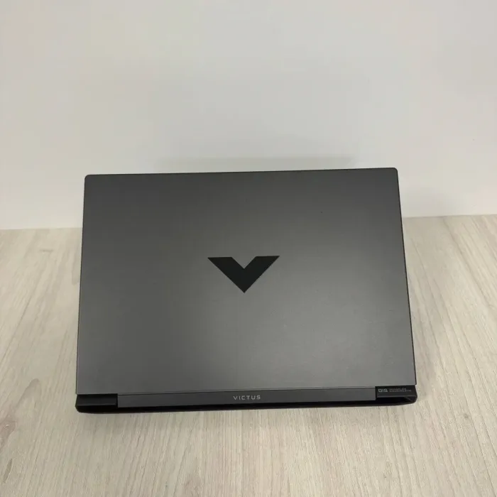 Ігровий ноутбук HP Victus 15-fb001nr / 15,6" (1920x1080) IPS / AMD Ryzen AI 7 350 (8 (16) ядер по 2,0 - 5,0 ГГц) / 16 ГБ DDR5 / 1000 ГБ SSD / nVidia GeForce RTX 5050, 8 ГБ GDDR7, 128-біт / Веб-камера б/в - зображення 9