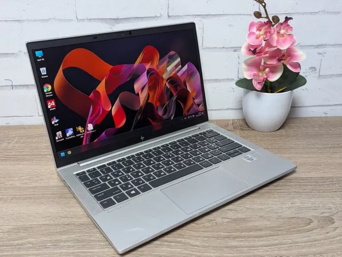 Ультрабук Б-клас HP EliteBook 830 G7 / 13.3" (1920x1080) IPS / Intel Core i5-10310U (4 (8) ядра по 1.7 - 4.4 GHz) / 16 GB DDR4 / 256 GB SSD / Intel UHD Graphics / WebCam / HDMI б/в - зображення 5
