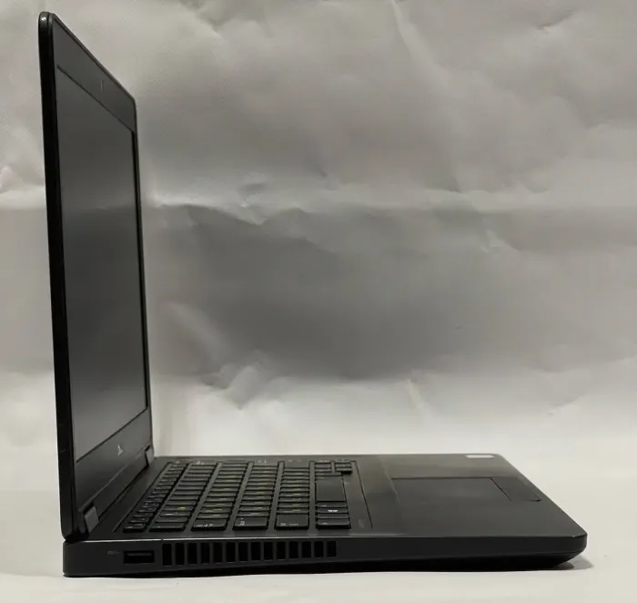 Ультрабук Б-клас Dell Latitude E5470 / 14" (1366x768) TN / Intel Core i5-6440HQ (4 ядра по 2.6 - 3.5 GHz) / 8 GB DDR4 / 256 GB SSD / Intel HD Graphics 530 / WebCam / Windows 10 Pro б/в - зображення 5