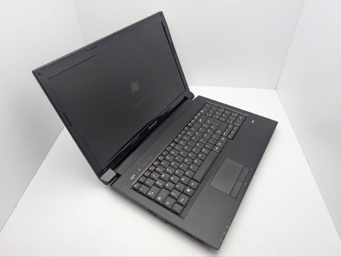 Ноутбук Lenovo B560 / 15.6" (1366x768) TN / Intel Core i3-350M (2 (4) ядра по 2.2 GHz) / 6 GB DDR3 / 320 GB HDD / Intel HD Graphics / WebCam / DVD-ROM б/в - зображення 6