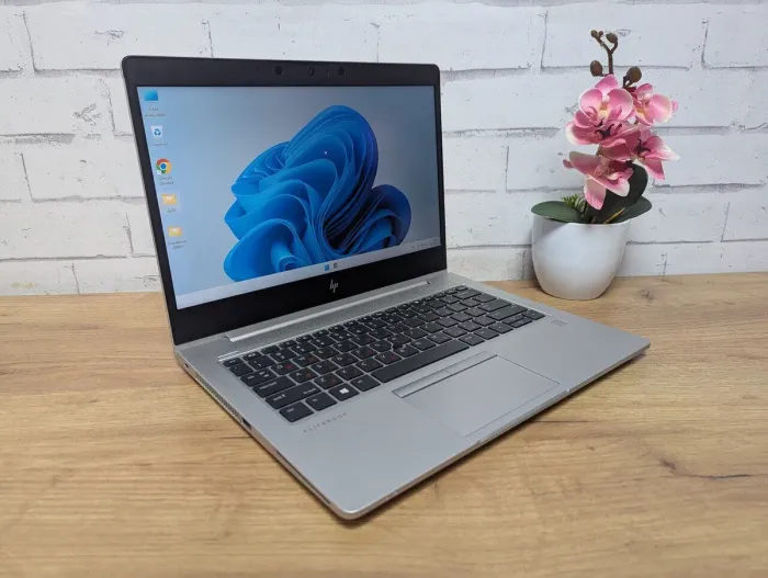 Ультрабук HP EliteBook 735 G6 / 14" (1920x1080) TN / AMD Ryzen 5 Pro 3500U (4 (8) ядра по 2.1 - 3.7 GHz) / 16 GB DDR4 / 256 GB SSD / AMD Radeon RX Vega 8 Graphics / WebCam б/в - зображення 3