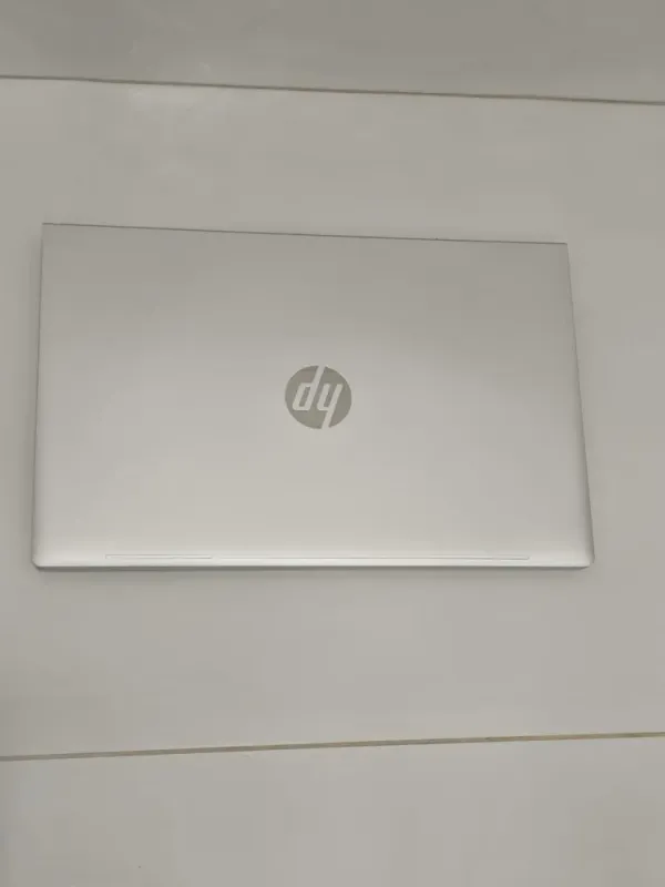 Ультрабук HP ProBook 650 G8 / 15.6" (1920x1080) IPS / Intel Core i5-1135G7 (4 (8) ядра по 4.2 GHz) / 16 GB DDR4 / 256 GB SSD / Intel Iris Xe Graphics / WebCam / Fingerprint б/в - зображення 5