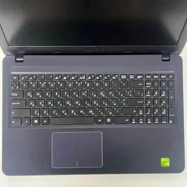 Ноутбук Asus VivoBook 15 X540UBR / 15.6" (1920x1080) TN / Intel Core i5-7200U (2 (4) ядра по 2.5 - 3.1 GHz) / 8 GB DDR4 / 256 GB SSD / nVidia GeForce MX110, 2 GB GDDR5, 64-bit / WebCam / HDMI б/в - зображення 3