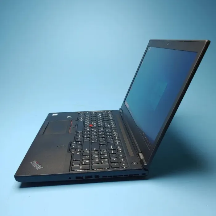 Мобільна робоча станція Б-клас Lenovo ThinkPad P51 / 15.6" (3840x2160) IPS / Intel Xeon E3-1505M v6 (4 (8) ядра по 3.0 - 4.0 GHz) / 32 GB DDR4 / 480 GB SSD / nVidia Quadro M2200, 4 GB GDDR5, 128-bit / WebCam / Win 10 Pro б/в - зображення 4