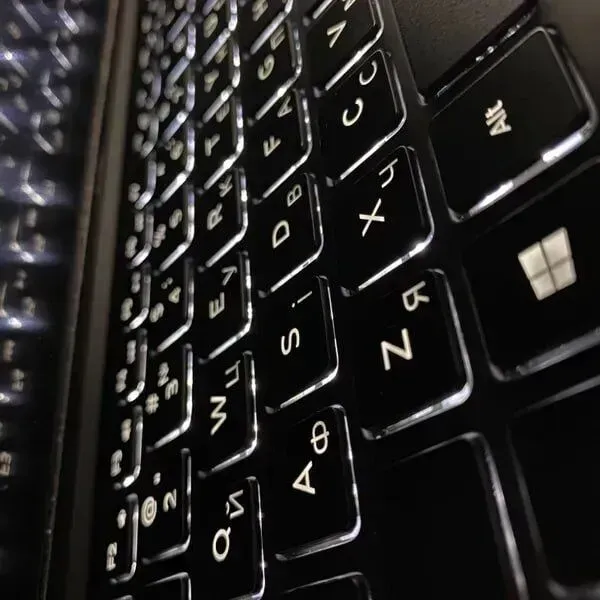 Ультрабук Dell XPS 13 9343 / 13.3" (1920x1080) IPS / Intel Core i5-5200U (2 (4) ядра по 2.2 - 2.7 GHz) / 8 GB DDR3 / 256 GB SSD / Intel HD Graphics 5500 / Mini Display Port / SD Card Reader б/в - зображення 6