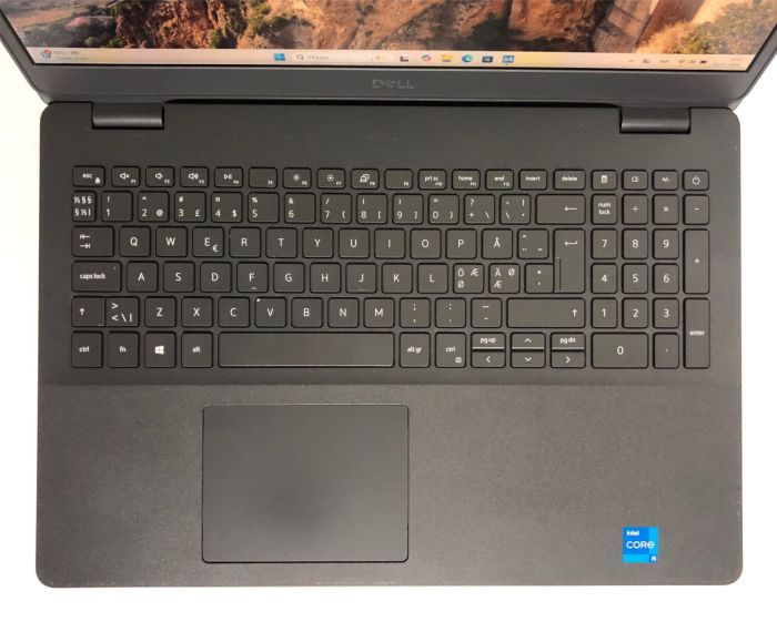 Ультрабук Б-клас Dell Vostro 3500 / 15.6" (1920x1080) IPS / Intel Core i5-1135G7 (4 (8) ядра по 2.4 - 4.2 GHz) / 8 GB DDR4 / 256 GB SSD / Intel Iris Xe Graphics / WebCam / Win 11 Pro б/в - изображение 8