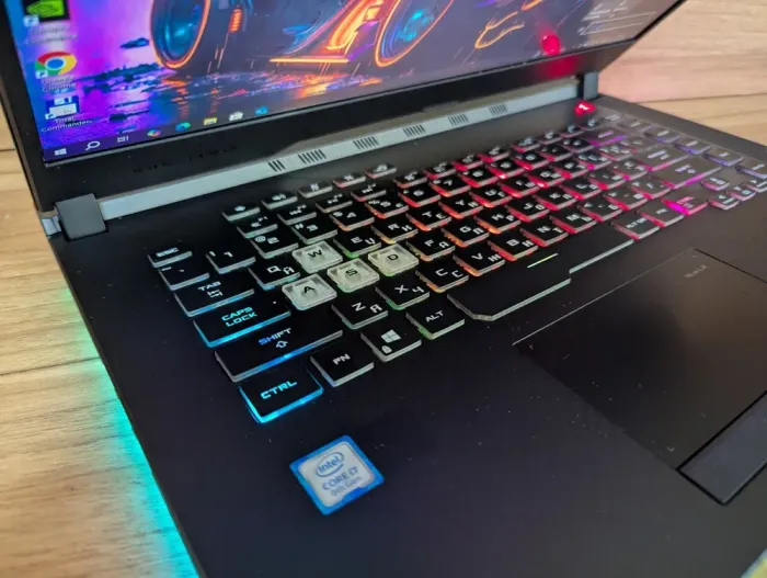 Ігровий ноутбук Asus ROG Strix G533Z / 15.6" (1920x1080) IPS / Intel Core i7-9750H (6 (12) ядер по 2.6 - 4.5 GHz) / 16 GB DDR4 / 1000 GB SSD / nVidia GeForce RTX 2070, 8 GB GDDR6, 256-bit / WebCam / Windows 10 б/в - зображення 6