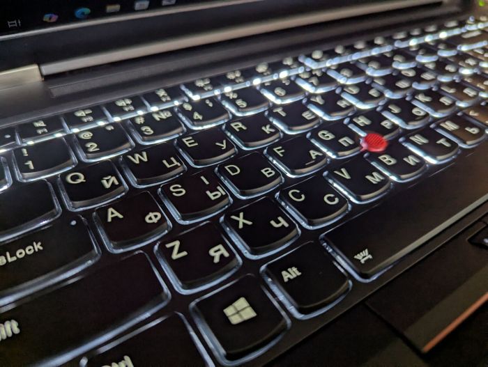 Мобільна робоча станція Lenovo ThinkPad P51 / 15.6" (1920x1080) IPS / Intel Core i7-7820HQ (4 (8) ядра по 2.9 - 3.9 GHz) / 16 GB DDR4 / 512 GB SSD / nVidia Quadro M2200, 4 GB GDDR5, 128-bit / WebCam / Fingerprint / Windows 10 б/в - зображення 6