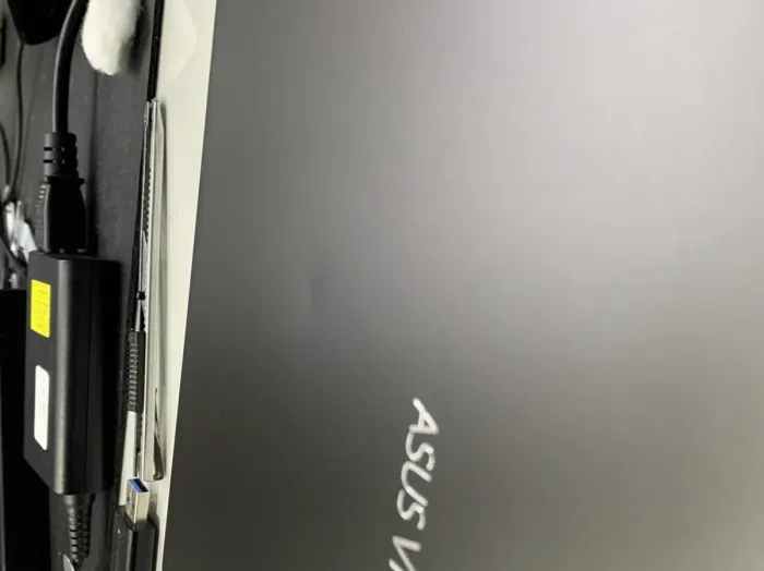 Ультрабук Б-клас Asus VivoBook s14 s433E / 14" (1920x1080) IPS / Intel Core i3-1115G4 (2 (4) ядра по 3.0 - 4.1 GHz) / 8 GB DDR4 / 240 GB SSD / Intel UHD Graphics / WebCam б/в - зображення 9