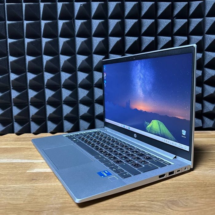 Ультрабук HP ProBook 430 G8 / 13.3" (1366x768) TN / Intel Core i3-1115G4 (2 (4) ядра по 4.1 GHz) / 8 GB DDR4 / 128 GB SSD / Intel UHD Graphics / WebCam б/в - зображення 6