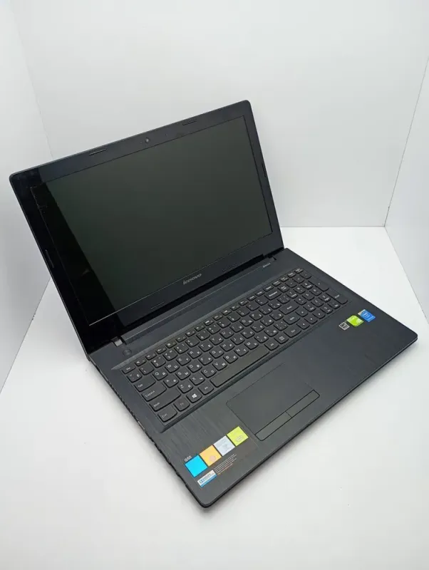 Ноутбук Lenovo B50-10 / 15.6" (1366x768) TN / Intel Pentium N3540 (4 ядра по 2.16 - 2.66 GHz) / 8 GB DDR3 / 500 GB HDD / nVidia Geforce 820M, 1 GB DDR3, 64-bit / WebCam б/в - зображення 3