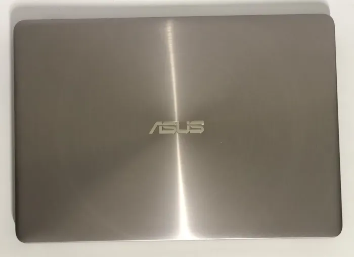 Ультрабук Б-клас Asus ZenBook UX430U / 14" (1920x1080) IPS / Intel Core i7-7500U (2 (4) ядра по 2.7 - 3.5 GHz) / 16 GB DDR4 / 512 GB SSD / nVidia GeForce 940MX, 2 GB DDR3, 64-bit / WebCam / Win 10 Home б/в - зображення 7