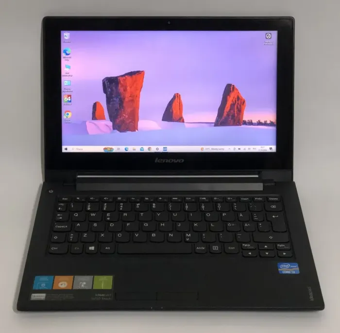 Нетбук Б-клас Lenovo IdeaPad S210 / 11.6" (1366x768) TN Touch / Intel Core i3-2375M (2 (4) ядра по 1.5 GHz) / 4 GB DDR3 / 500 GB HDD / Intel GMA Graphics / WebCam / Win 10 Home б/в - зображення 2