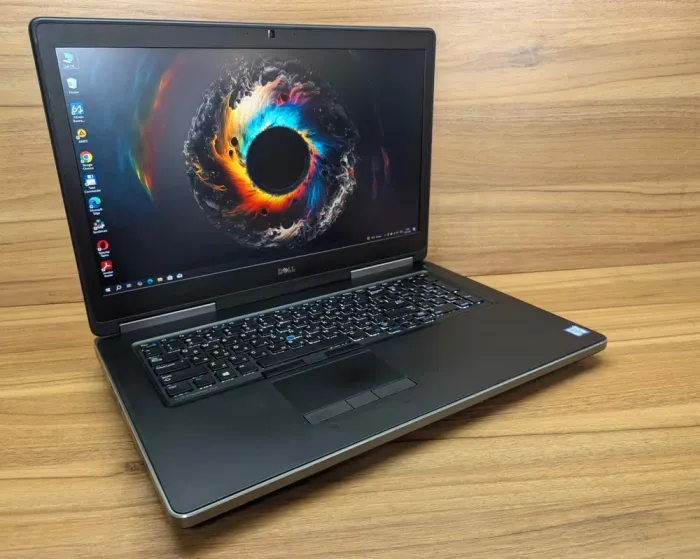 Мобільна робоча станція Dell Precision 7710 / 17.3" (1920x1080) IPS / Intel Core i7-6820HQ (4 (8) ядра по 2.7 - 3.6 GHz) / 16 GB DDR4 / 500 GB SSD / nVidia Quadro M3000M, 4 GB GDDR5, 256-bit / WebCam / Windows 10 б/в - зображення 4