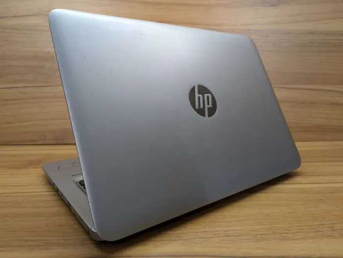 Нетбук HP EliteBook 820 G3 / 12.5" (1920x1080) IPS / Intel Core i5-6300U (2 (4) ядра по 2.4 - 3.0 GHz) / 8 GB DDR4 / 240 GB SSD / Intel HD Graphics 520 / TouchID / WebCam / Windows 10 б/в - зображення 7
