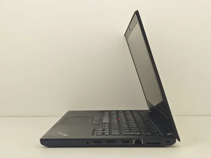 Ноутбук Lenovo ThinkPad T480 / 14" (1920x1080) IPS / Intel Core i5-8350U (4 (8) ядра по 1.7 - 3.6 GHz) / 8 GB DDR4 / 256 GB SSD / Intel HD Graphics 620 / WebCam / 2x АКБ б/у - зображення 5