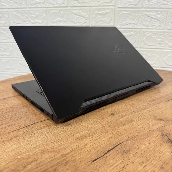 Ігровий ноутбук Б-клас Asus ROG Zephyrus GA502DU / 15.6" (1920x1080) IPS / AMD Ryzen 7 3750H (4 (8) ядра по 2.3 - 4.0 GHz) / 16 GB DDR4 / 512 GB SSD / nVidia GeForce GTX 1660 Ti Max-Q, 6 GB GDDR6, 192-bit б/в - зображення 6