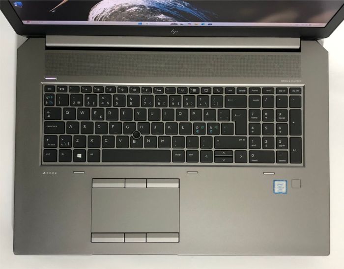 Мобільна робоча станція Б-класу HP ZBook 17 G6 / 17,3" (1920x1080) IPS / Intel Core i7-9850H (6 (12) ядер по 2,6 - 4,6 ГГц) / 32 ГБ DDR4 / 512 ГБ SSD NVMe / nVidia Quadro RTX 3000, 6 ГБ GDDR6, 192-біт / WebCam / Win 11 Pro б/в - изображение 8