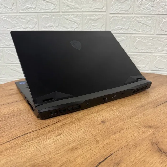 Ігровий ноутбук Б-клас MSI GP66 Leopard 11UG / 15.6" (1920x1080) IPS / Intel Core i7-11800H (8 (16) ядер по 1.9 - 4.6 GHz) / 16 GB DDR4 / 512 GB SSD / nVidia GeForce RTX 3070, 8 GB GDDR6, 256-bit / WebCam б/в - зображення 6