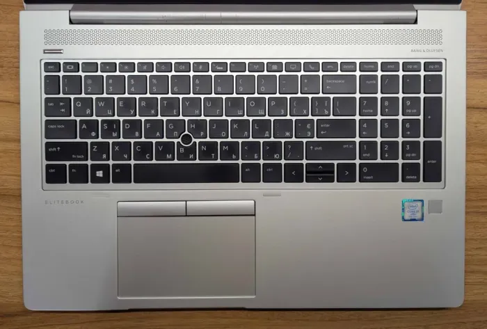 Ультрабук HP EliteBook 850 G5 / 15.6" (1920x1080) IPS / Intel Core i7-7600U (2 (4) ядра по 2.8 - 3.9 GHz) / 16 GB DDR4 / 1000 GB SSD / Intel HD Graphics 620 / WebCam / Fingerprint / Windows 10 б/в - зображення 3