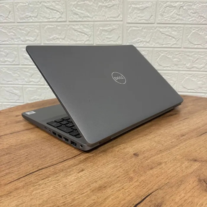 Мобільна робоча станція Б-клас Dell Precision 3551 / 15.6" (1920x1080) IPS / Intel Core i7-10850H (6 (12) ядер по 2.7 - 5.1 GHz) / 8 GB DDR4 / 128 GB SSD / nVidia Quadro P620, 4 GB GDDR5, 128-bit / WebCam б/в - зображення 6