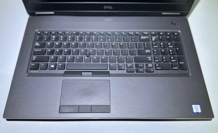 Мобільна робоча станція Dell Precision 7740 / 17.3" (1920x1080) IPS / Intel Core i7-9850H (6 (12) ядер по 2.6 - 4.6 GHz) / 32 GB DDR4 / 512 GB SSD / nVidia Quadro RTX 3000, 6 GB GDDR6, 192-bit / WebCam / Win 11 Pro б/в - зображення 5