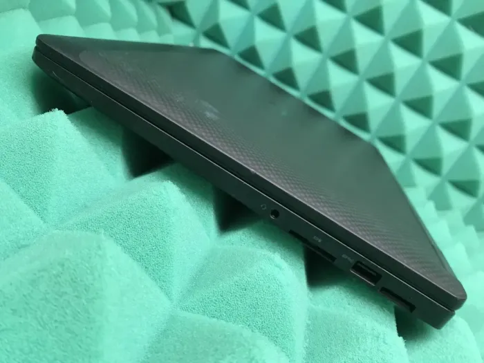 Ультрабук Б-клас Dell Latitude E7470 / 14" IPS Touch / Core i7-6600U (2(4) ядра по 2.6-3.4GHz) / 8GB DDR4 / 256GB SSD / HD Graphics 520 / WebCam / HDMI / Win 10 б/в - зображення 8