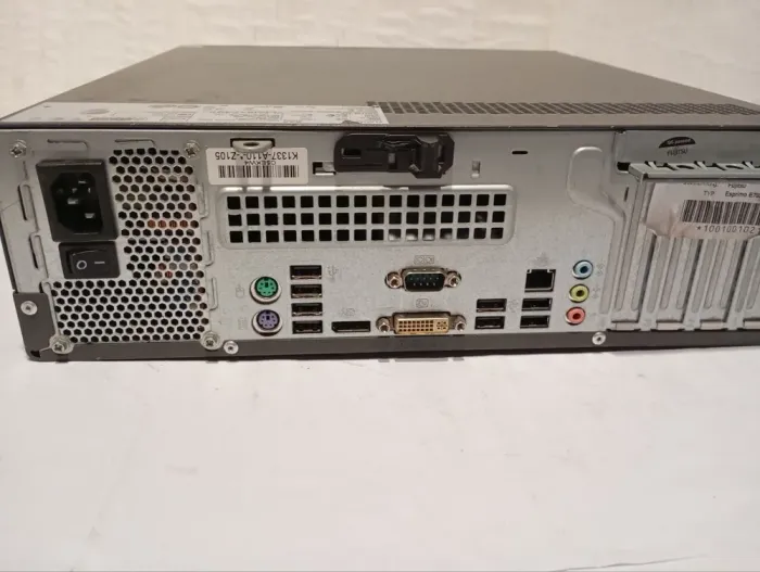 ПК Б-клас Fujitsu Esprimo E700 E85+ SFF / Intel Core i5-2400S (4 ядра по 2.5 - 3.3 GHz) / 16 GB DDR3 / 256 GB SSD / Intel HD Graphics 2000 / DVD-ROM б/в - зображення 4