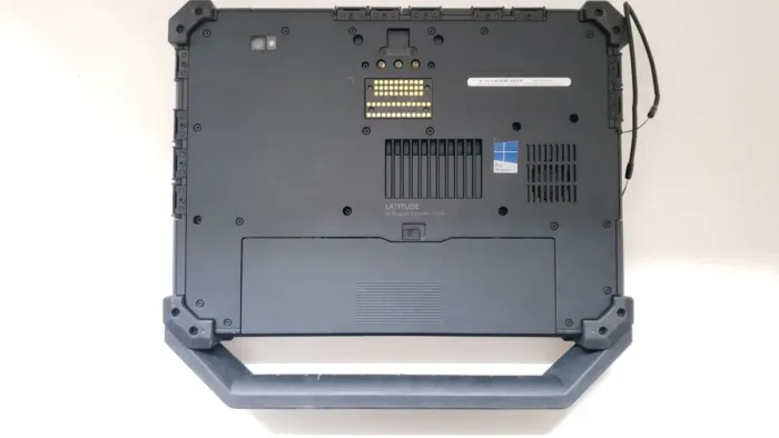 Захищений ноутбук-трансформер Dell Latitude 12 Rugged Extreme 7204 / 11.6" (1366x768) IPS Touch / Intel Core i5-4310U (2 (4) ядра по 2.0 - 3.0 GHz) / 8 GB DDR3 / 512 GB SSD / Intel HD Graphics 4400 / WebCam / 4G б/в - зображення 11