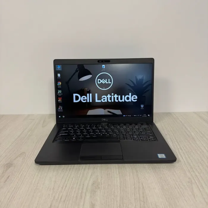 Ультрабук Б-клас Dell Latitude 5400 / 14" (1920x1080) IPS / Intel Core i5-8265U (4 (8) ядра по 1.6 - 3.9 GHz) / 16 GB DDR4 / 256 GB SSD / AMD Radeon 550X, 2 GB GDDR5, 64-bit / WebCam б/в - зображення 2
