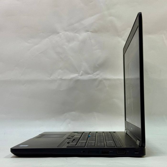 Ноутбук Б-клас Dell Latitude 5580 / 15.6" (1920x1080) IPS / Intel Core i5-7440HQ (4 ядра по 2.8 - 3.8 GHz) / 16 GB DDR4 / 240 GB SSD / Intel HD Graphics 630 / WebCam / Windows 10 Pro б/в - зображення 8